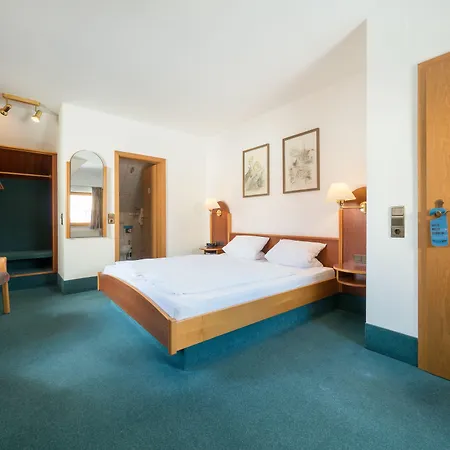 Braun Hotel 3*
